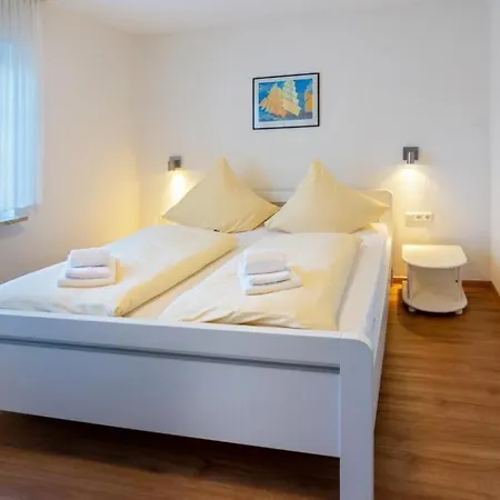 Дом отдыха Ferienwohnung-tina Норден